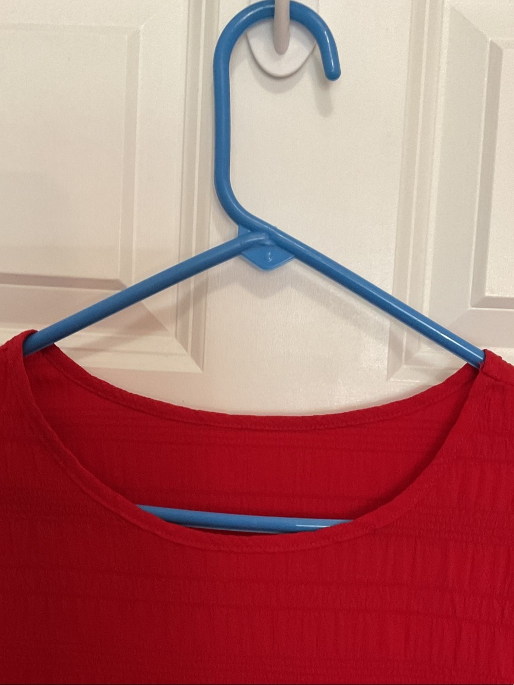Velvet Red Ruffle Sleeve Tee - Picture 4 of 8